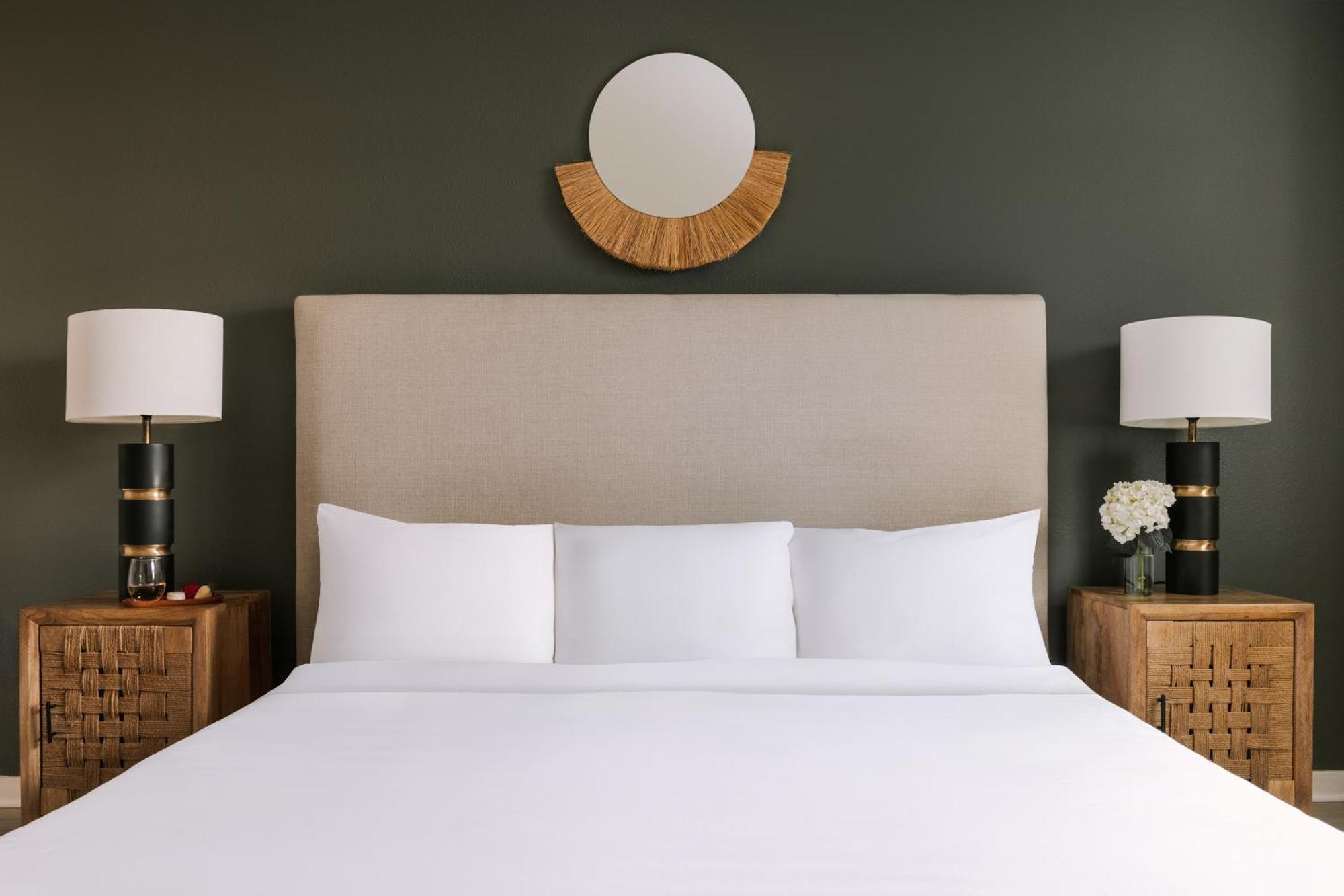 Sonder By Marriott Bonvoy Vista Cay Apartments Williamsburg Room photo